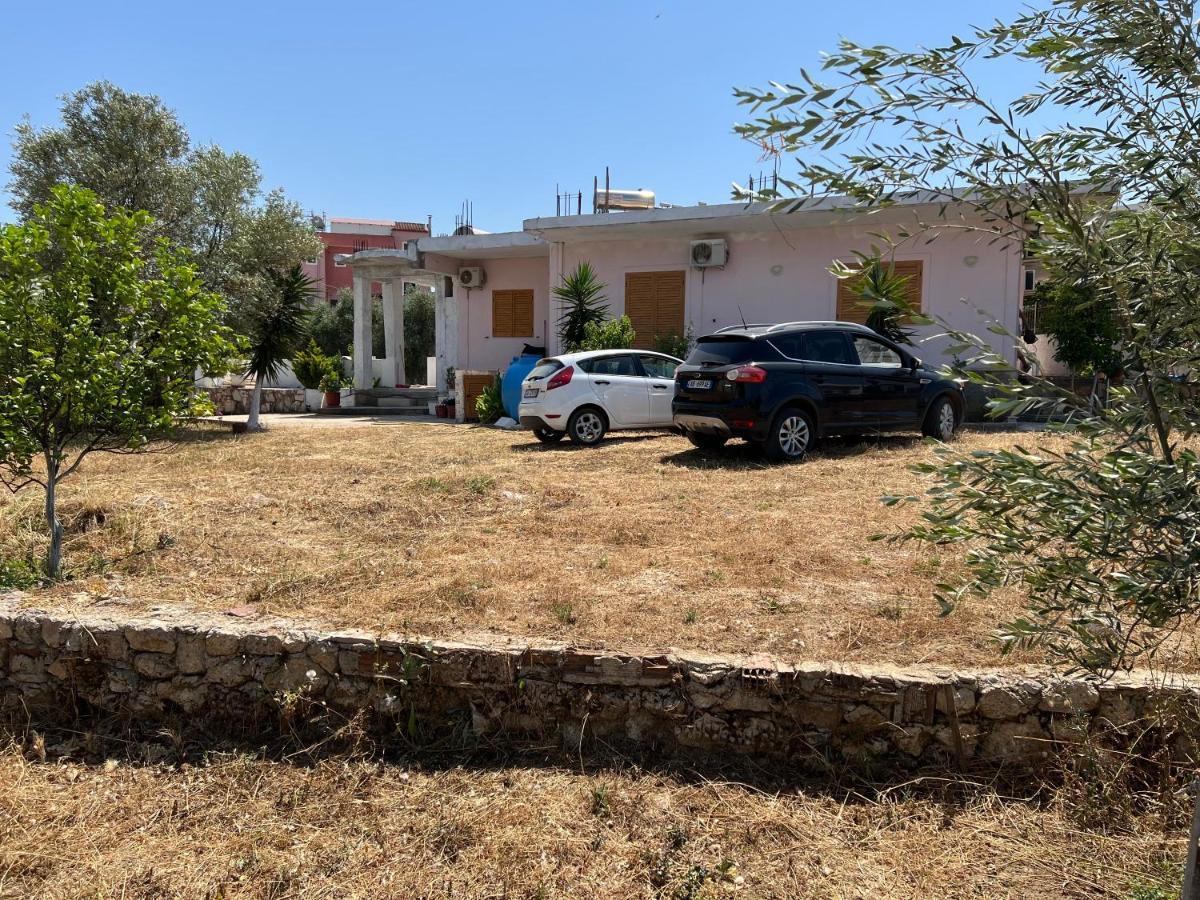 Vila Ab Ksamil