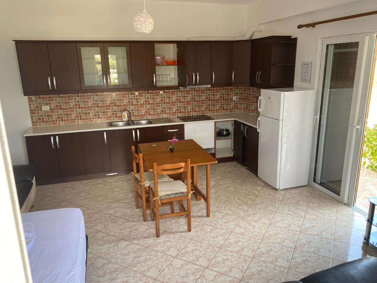 Vila Ab Casa de Férias Ksamil